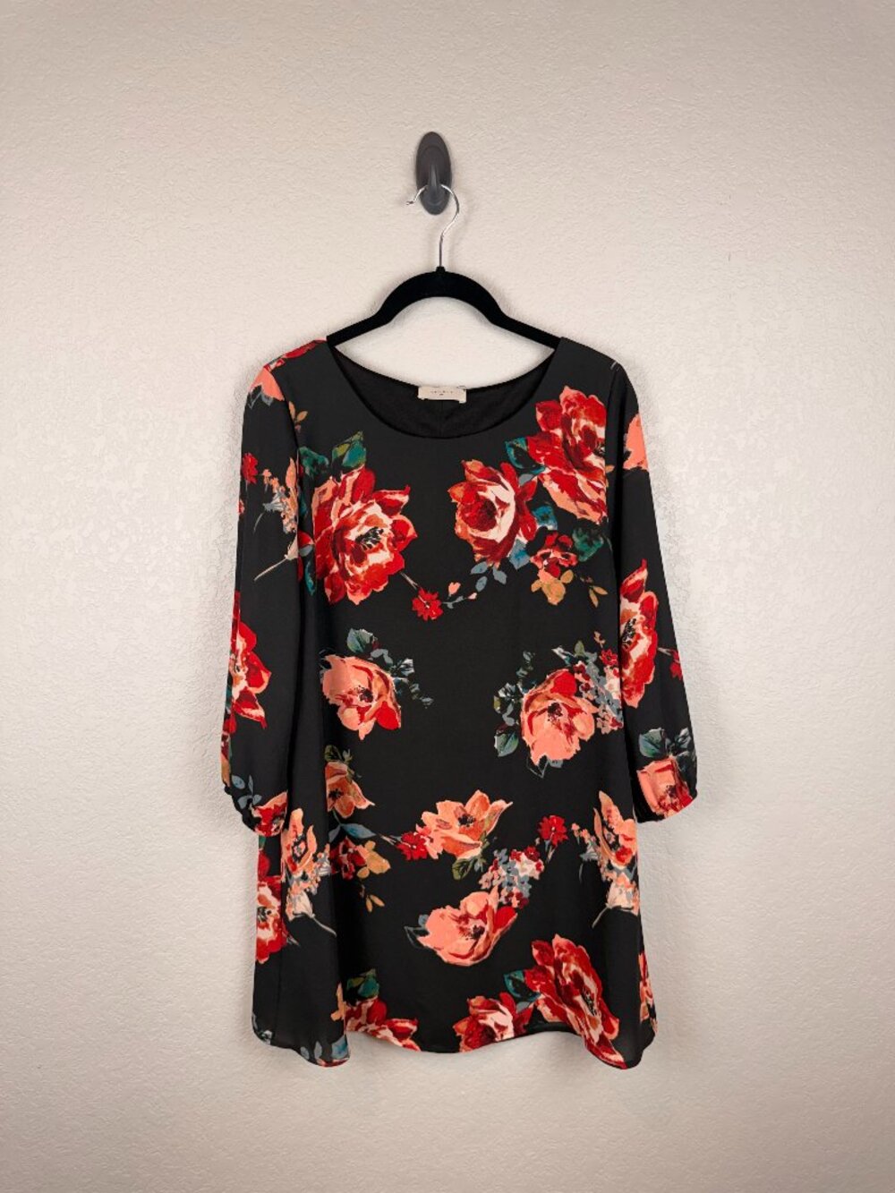 Everly Black Coral Floral Long-Sleeve Shift Mini Dress